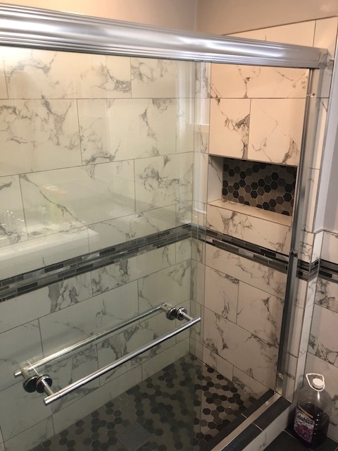 Building Photo - 1431 N Menard Ave