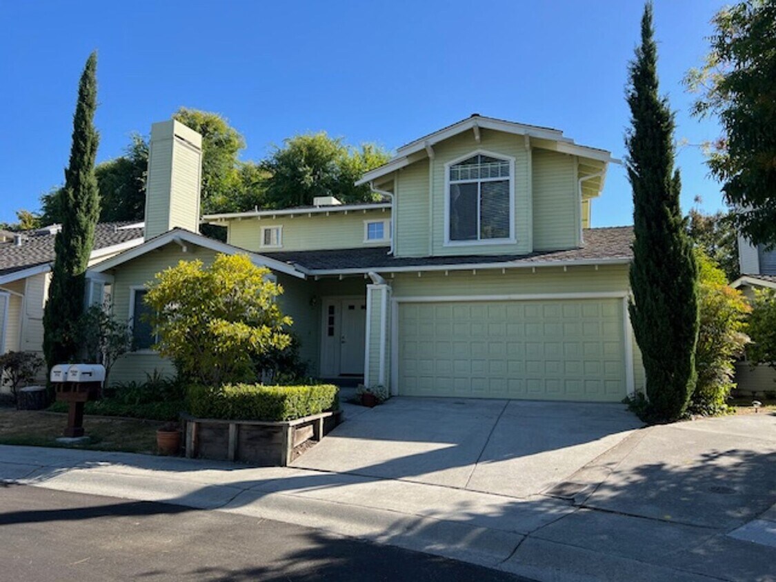 Primary Photo - 2-story single family home nestled in love...