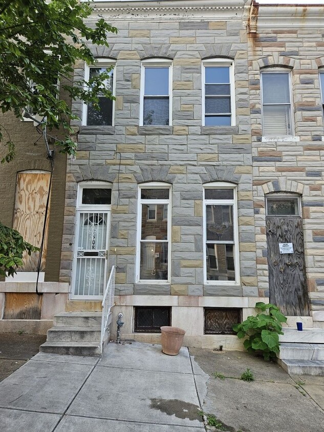 Foto principal - Charming 3BR Townhome in Baltimore