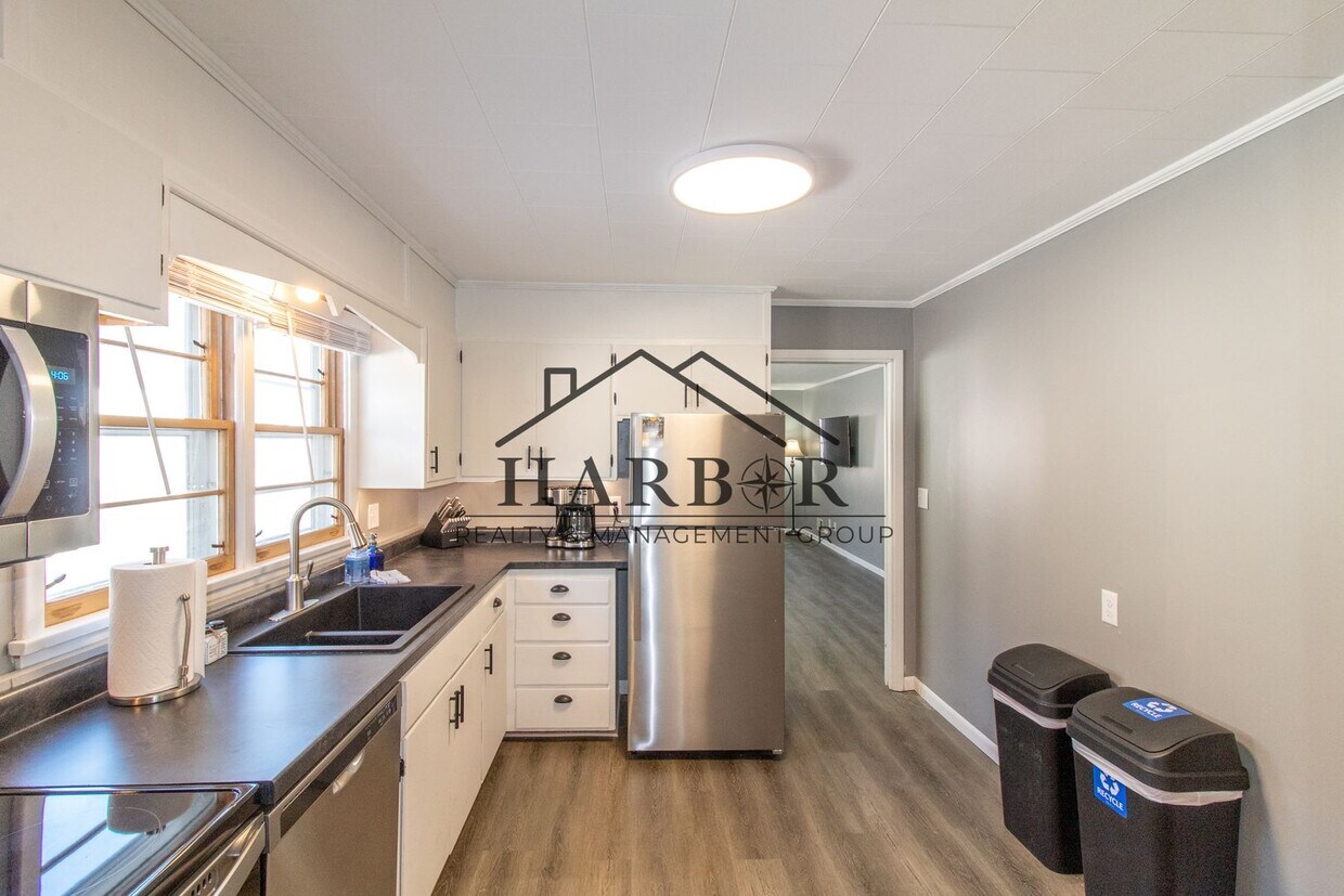 Primary Photo - 515 5th Ave SE