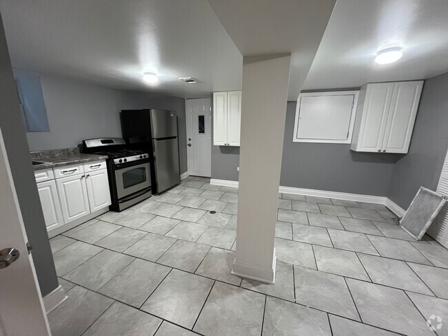 Building Photo - 5154 W EDDY ST