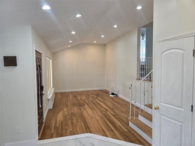 Building Photo - 41 Peach Pl