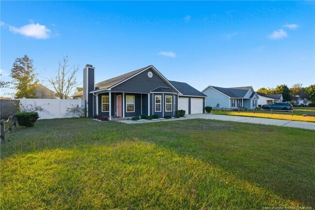 Foto del edificio - 419 Northwoods Dr