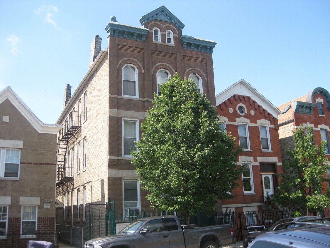 Foto principal - 1025 W Cullerton St