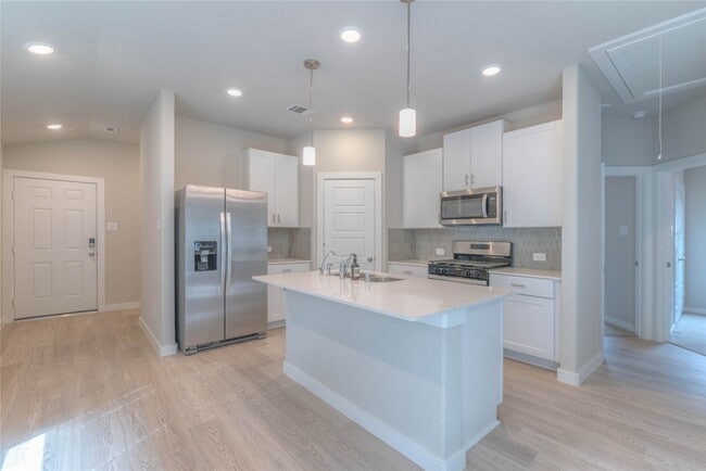 Foto del edificio - 1721 Succotash Oak Ct