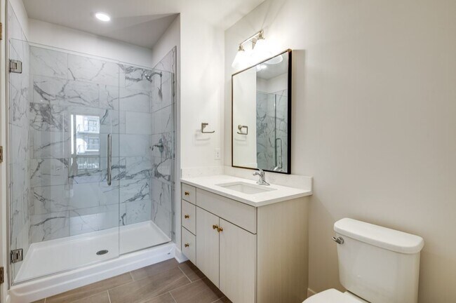 Building Photo - LakeHaus