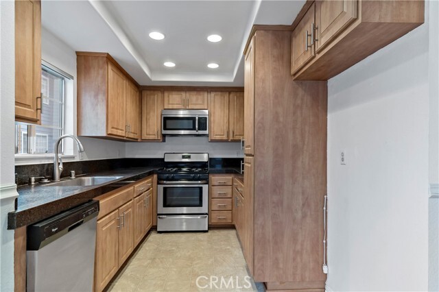 Foto del edificio - 26121 Frampton Ave