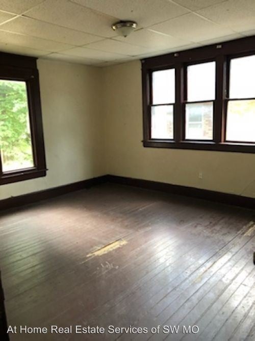 Building Photo - 4 br, 1.5 bath House - 930 E Delmar