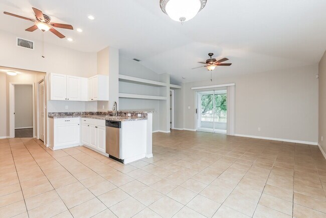 Foto del edificio - 4711 Ramshead Dr