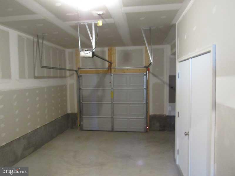 Foto principal - 236 Anthem St