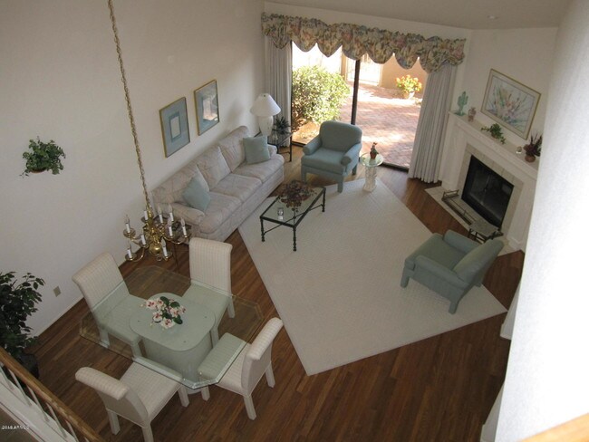 Foto del edificio - 6885 N 77th St