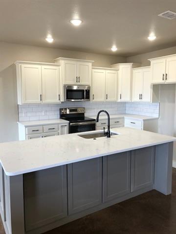 Foto del edificio - 7302 Mountain View Rd
