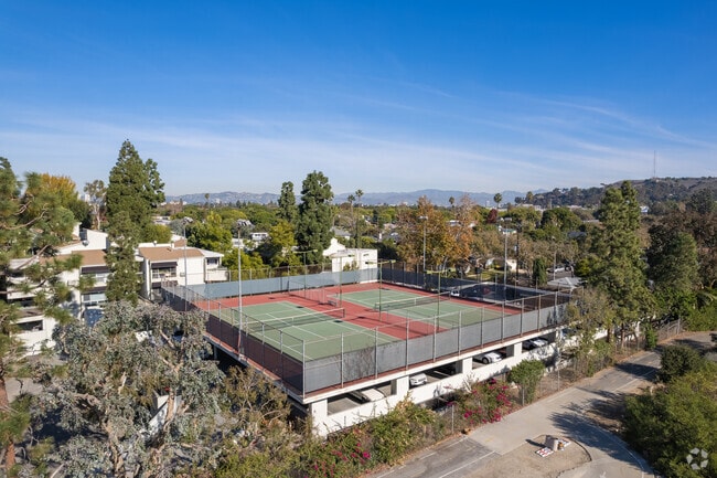4900 Overland Ave Culver City, CA 90230 - Windsor Fountains
