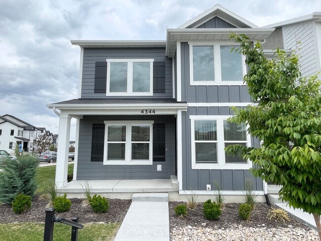 Awesome Corner Townhome at Mountain Ridge! - Awesome Corner Townhome at Mountain Ridge!