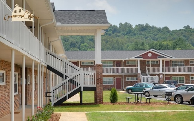 Building Photo - Greenwood Farms Apartments