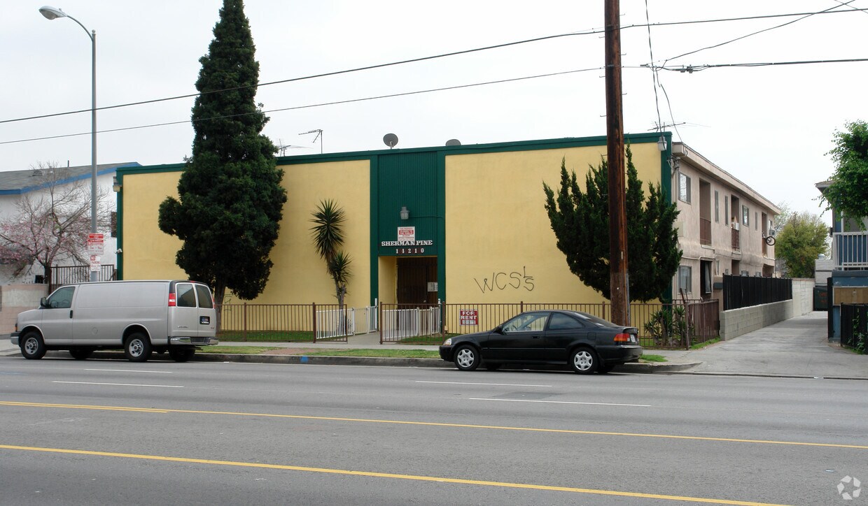 Primary Photo - 14210 Sherman Way