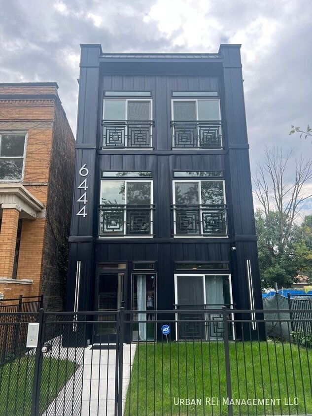 Primary Photo - 6444 S Evans Ave