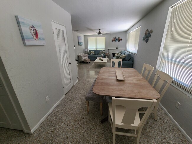 Building Photo - 280 46th Ave