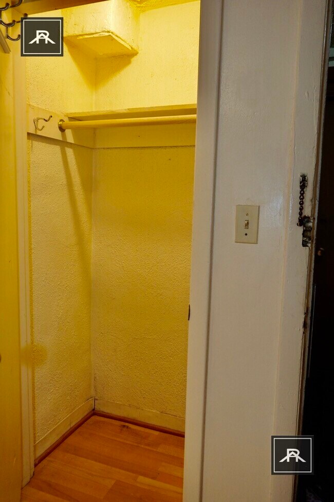 Foto del edificio - 1246 Commonwealth Ave