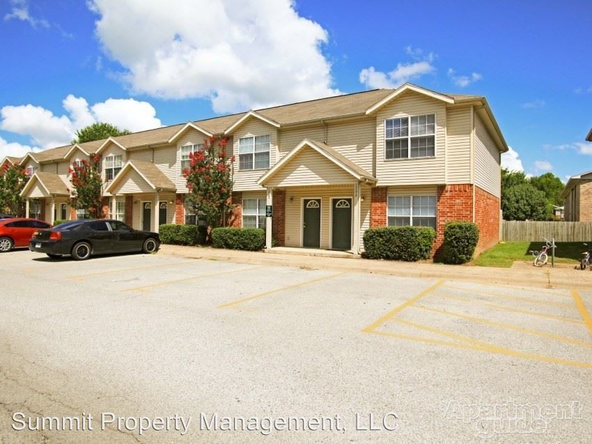 1719 Pleasant Woods Dr, Fayetteville, AR 72703 Condo for Rent in