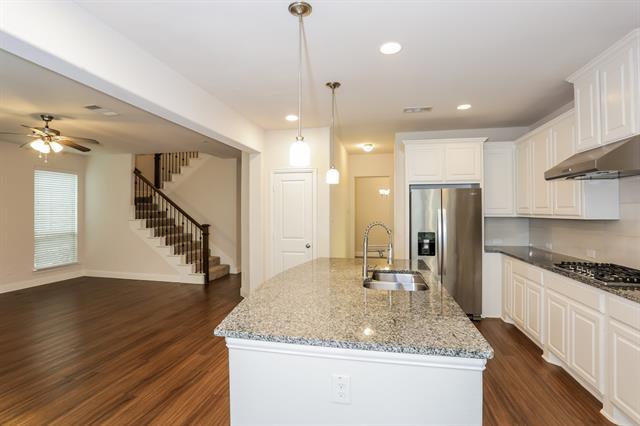 Foto del edificio - 3025 Damsel Sauvage Ln