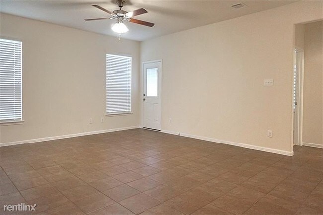 Building Photo - 13418 Holly Vista Dr