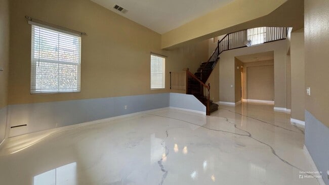 Building Photo - Spacious 5 Bedroom 4 Bathroom Home in Rive...