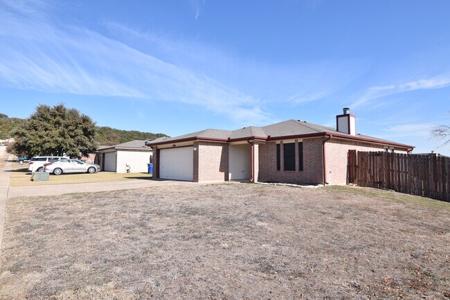 Foto del edificio - 1305 Katelyn Cir