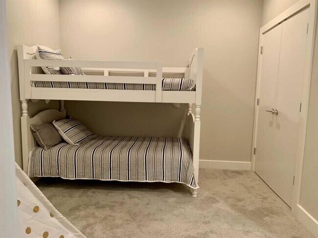 Foto del edificio - 2416 Cochran St