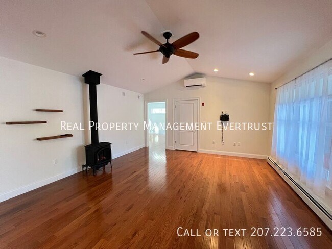 Foto del edificio - 65 Shore Rd