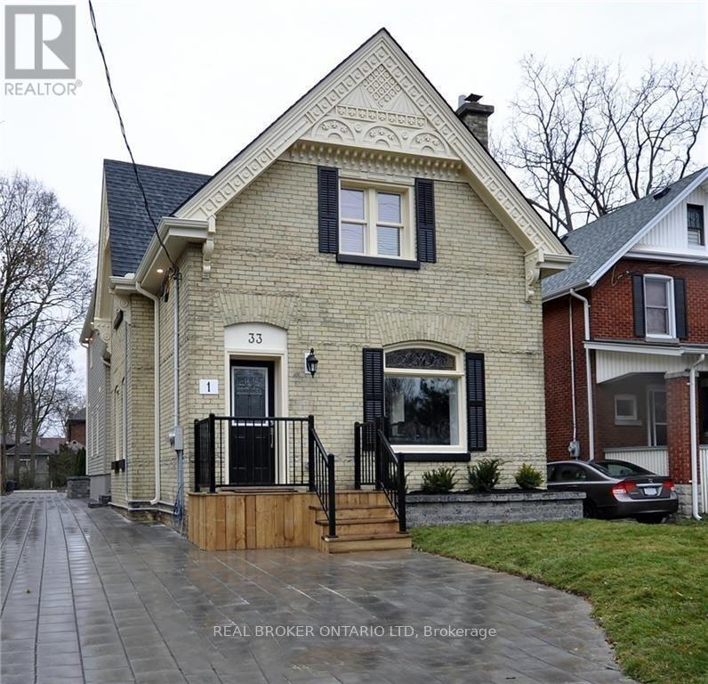 Primary Photo - 33-33 Beaconsfield Ave