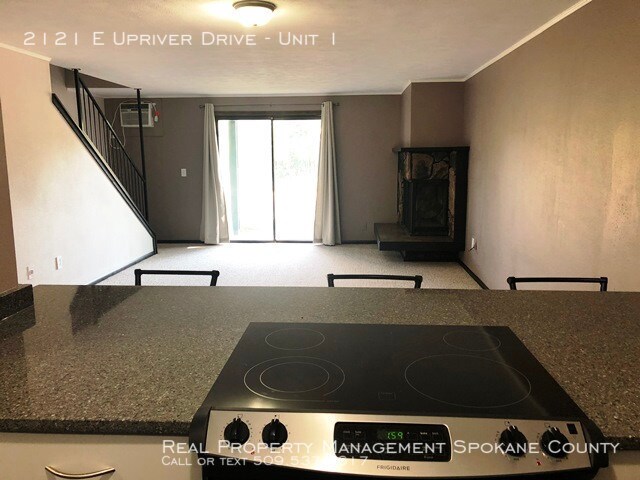 Foto del edificio - 2 Bedroom Townhome View of Spokane River