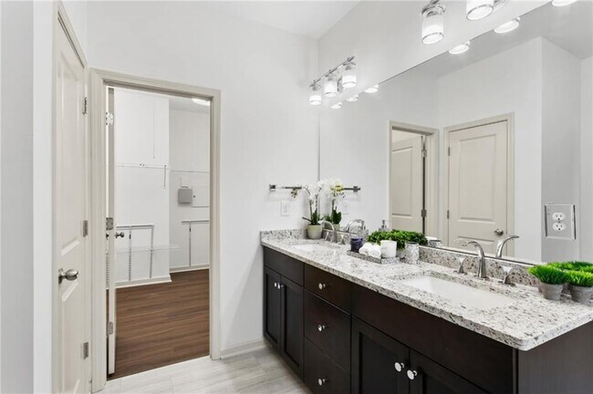 Foto del edificio - 1520 Craftsman Rd NW