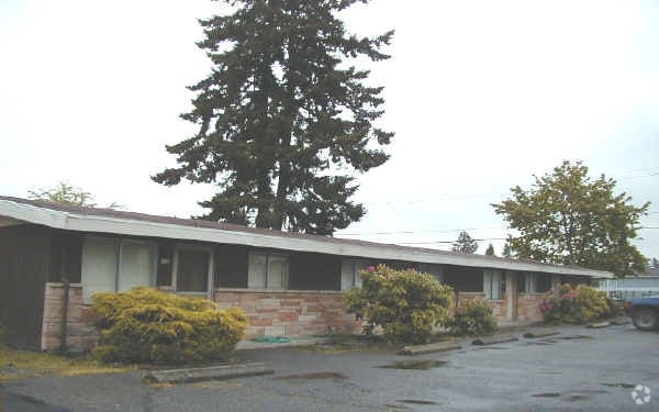 Primary Photo - Millar's Mobile Park & Apts