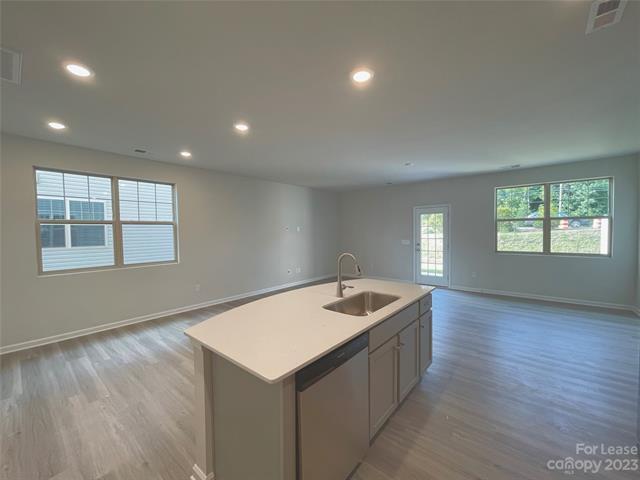 Foto del edificio - 5308 Orchid Bloom Dr