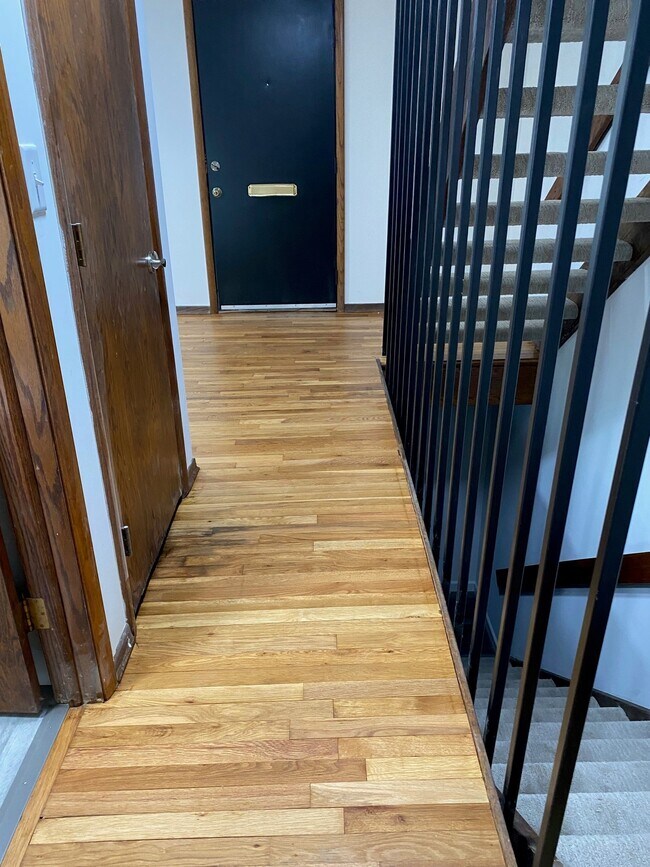 Primer piso - Mackenzie Village Apartments