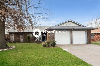 Building Photo - 806 Arlington Dr