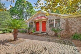 Building Photo - 1536 Inland Ave