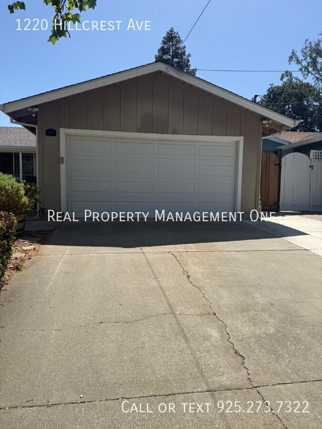 Foto del edificio - 1220 Hillcrest Ave