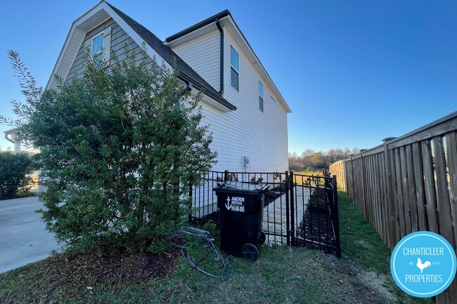 Foto del edificio - 8640 St Joans Wy