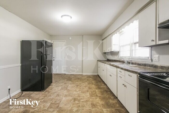 Foto del edificio - 336 Wayside Dr