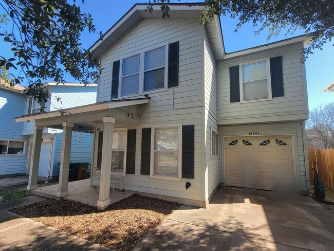 Foto del edificio - 4 Bed / 2 Bath Home in Great South Austin Location