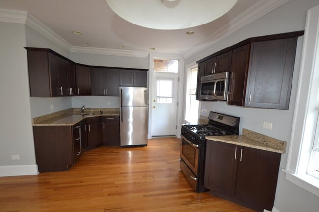 Building Photo - 4414 N Rockwell St