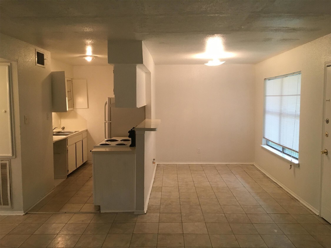 Primary Photo - 3500 Baker Dr