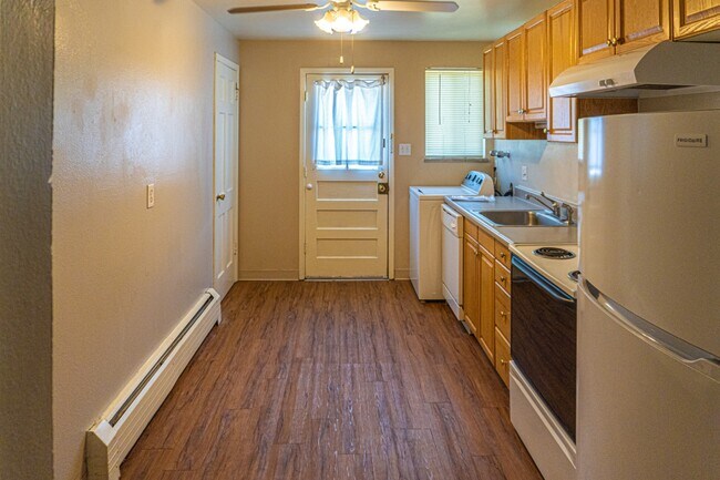 Foto del edificio - 2396 S Linden Ct