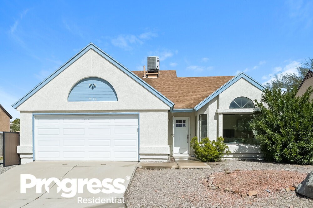 7916 N Roundstone Dr, Tucson, AZ 85741 House Rental in Tucson, AZ