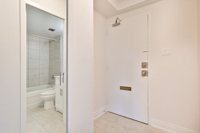 Photo - The Summit Apartments