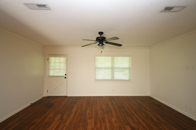Building Photo - 1125 M J Taylor Rd