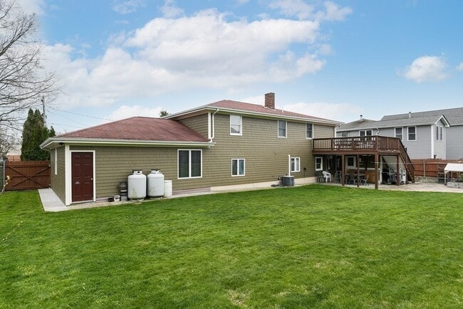 Foto del edificio - 146 Lisbon St