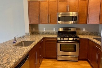 Building Photo - 1210 Windsor Park Ct